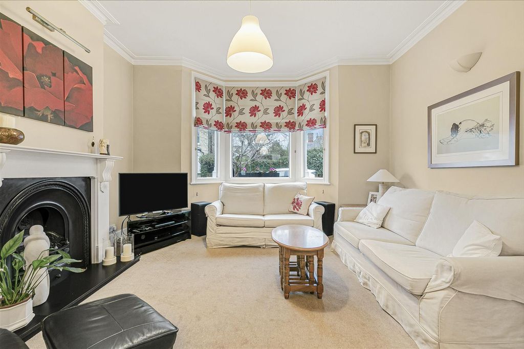 Property photo 3 of 24