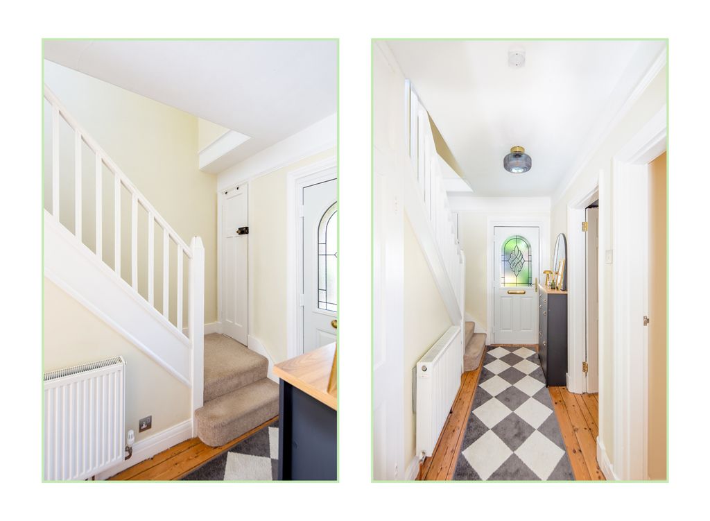 Property photo 2 of 24 Entrance Hall