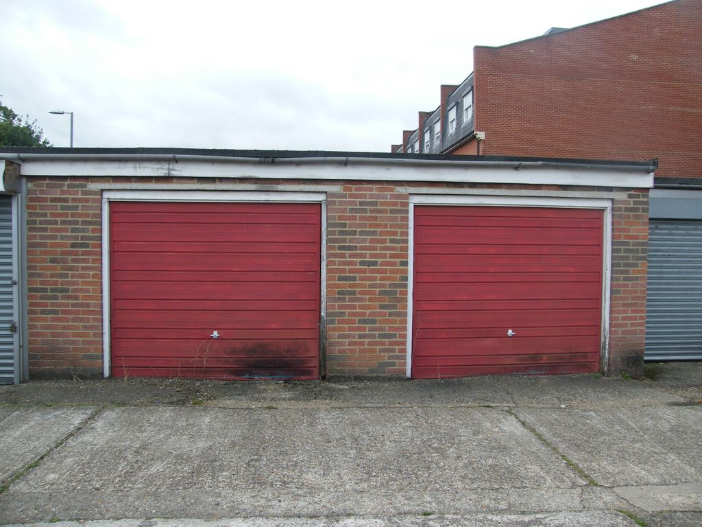 Property photo 1 of 1