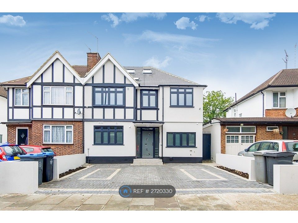 Property photo 1 of 9 Exterior