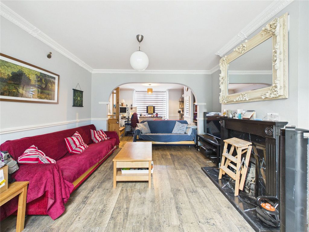 Property photo 3 of 24 Picture No. 26