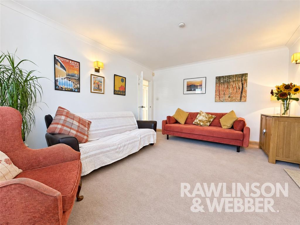 Property photo 3 of 19 Alto Photos (9).Png