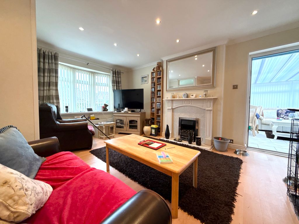 Property photo 2 of 12 Img_2684.Jpeg