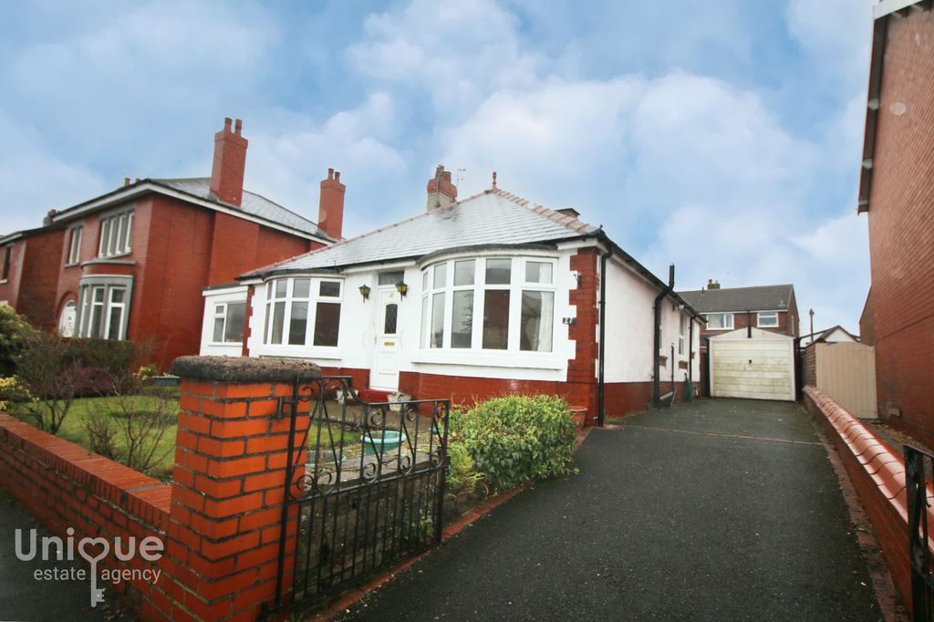 Property photo 1 of 21