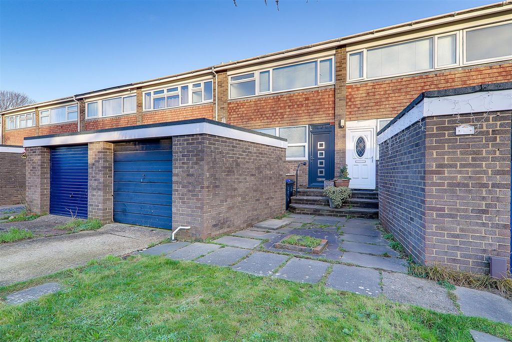 Property photo 1 of 13 Img_3176-Img_3178.Jpg