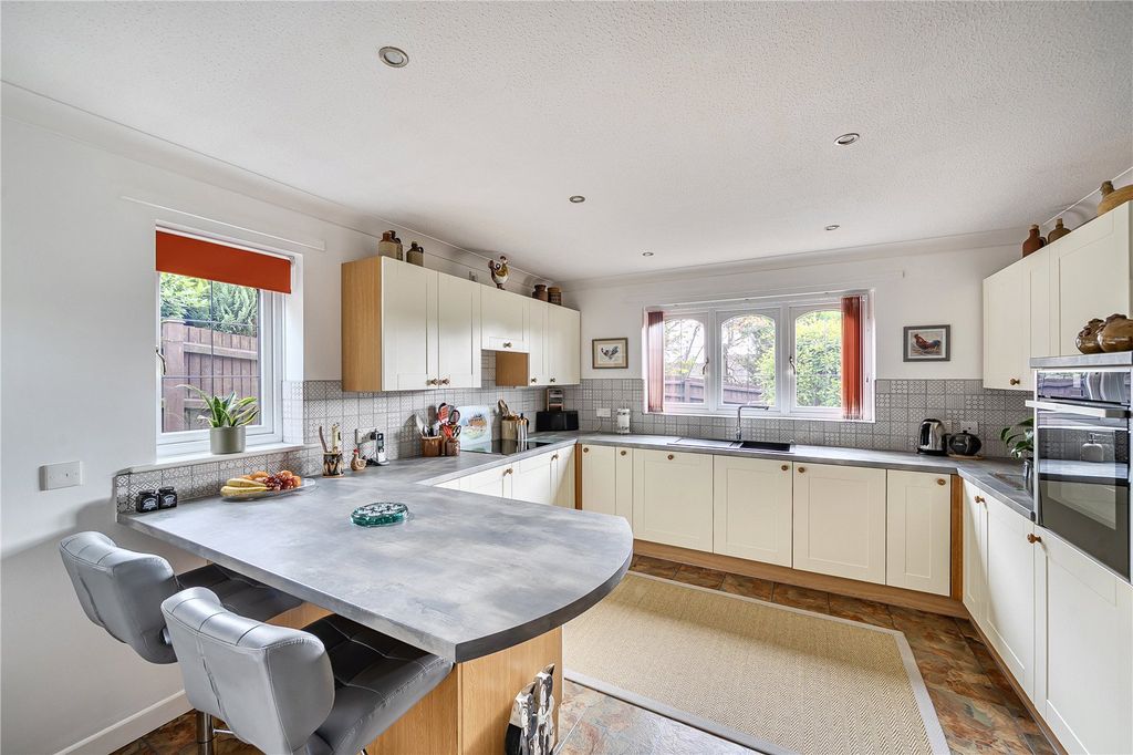 Property photo 3 of 16 Picture No. 33