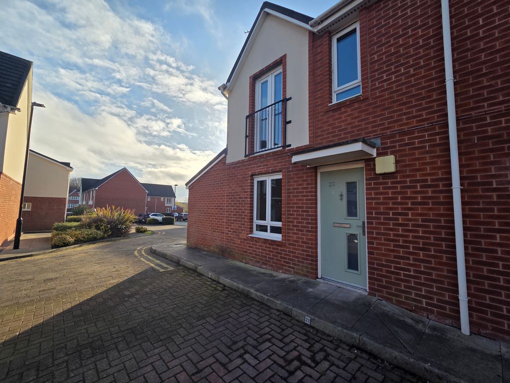 Property photo 2 of 12