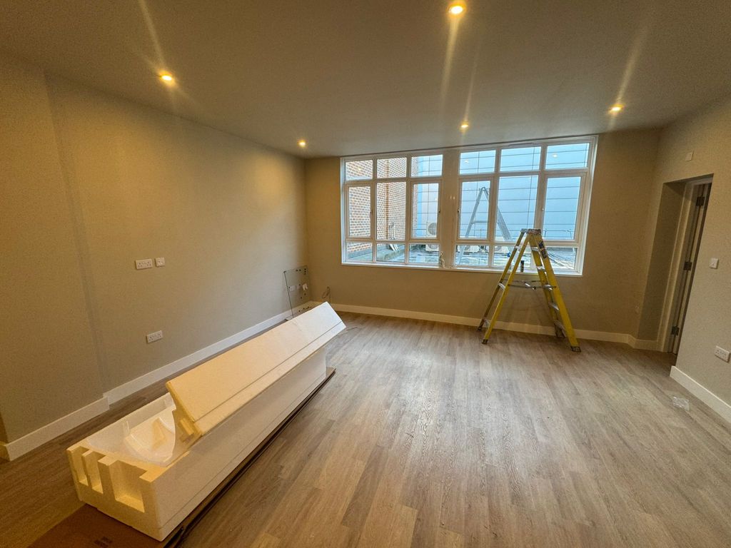 Property photo 3 of 4 Gallery