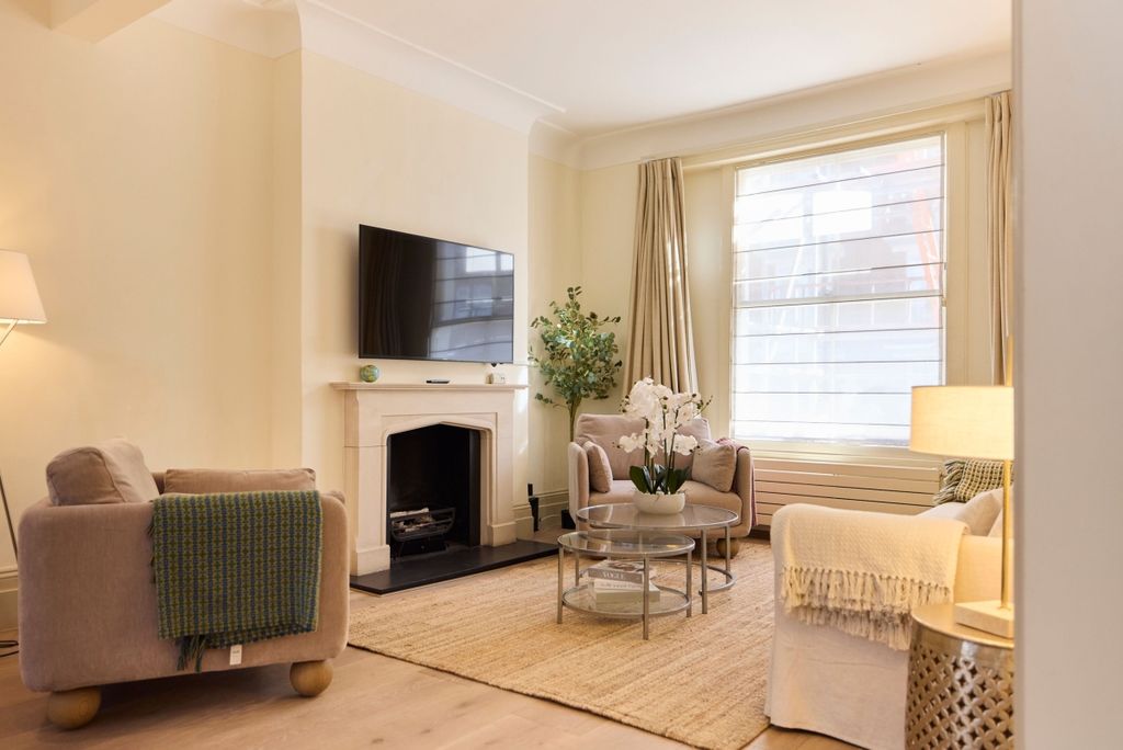 Property photo 1 of 22 2Ca87Eae-d89A-4F7...