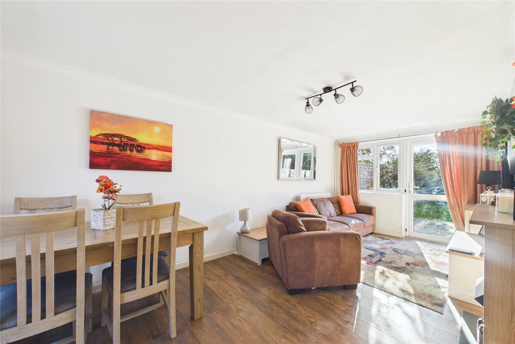 Property photo 3 of 12 Picture No. 01