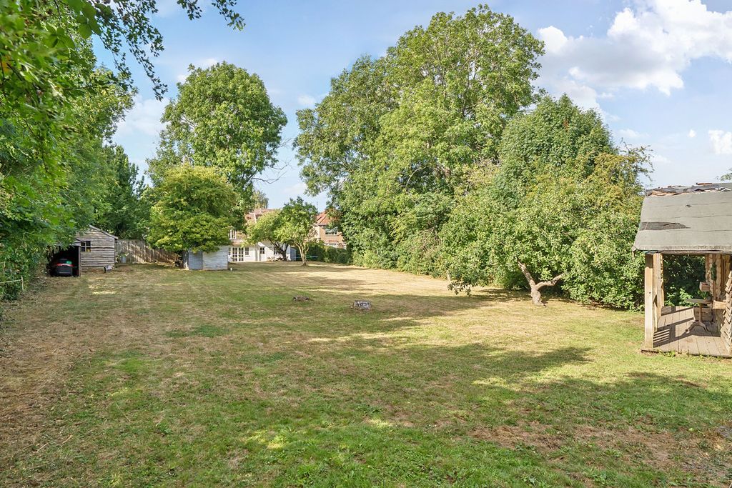 Property photo 3 of 5