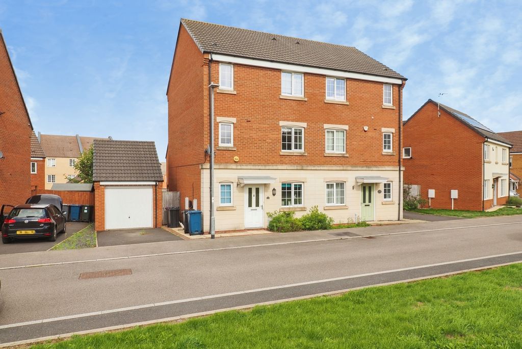 Property photo 1 of 11 Pbox-Img.Jpg