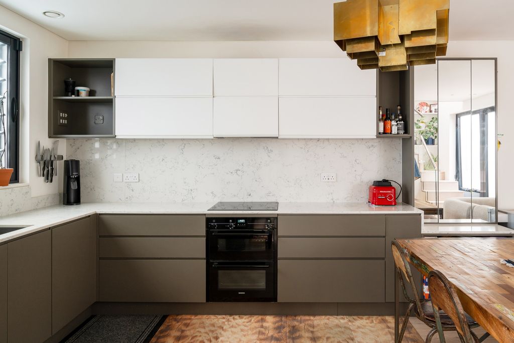 Property photo 1 of 22 320156 - Hawley Mews, London Nw1 - High Res-07227_v2.Jpg