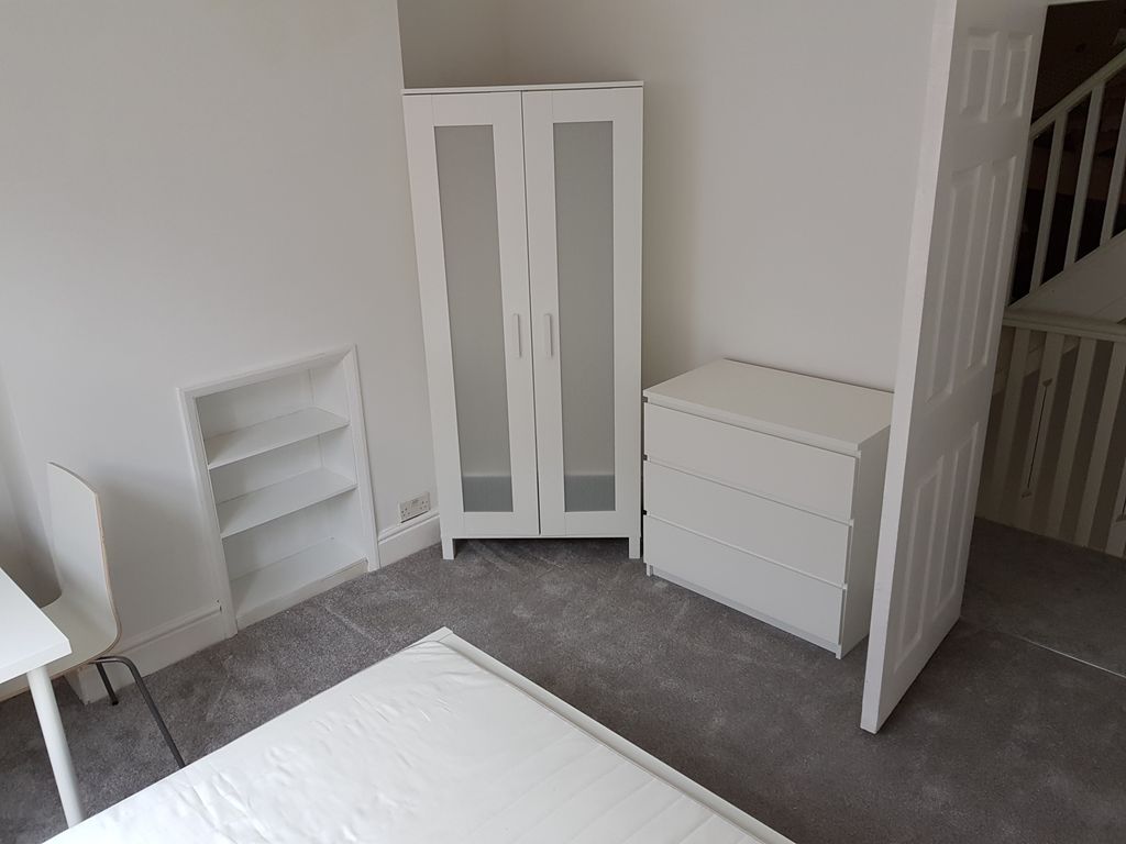 Property photo 2 of 11 Imported Image