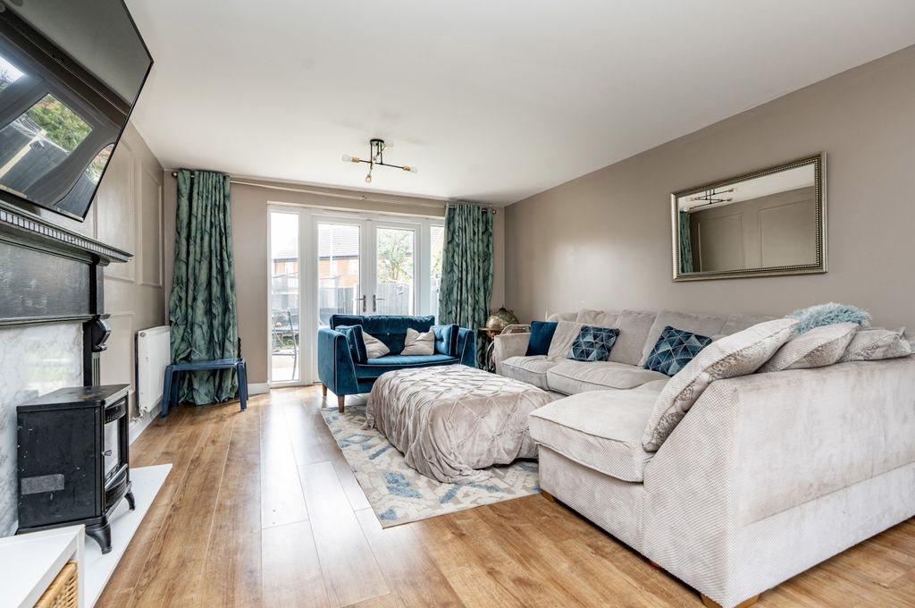 Property photo 2 of 15 2