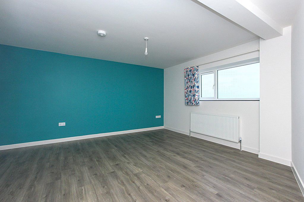 Property photo 3 of 17 Picture No. 13