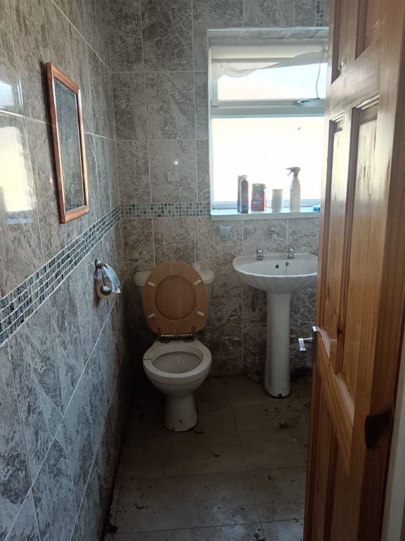 Property photo 3 of 4
