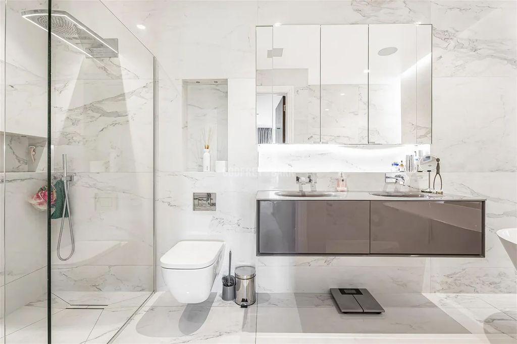 Additional image 11 of 3 bed flat to rentCockfosters Road, Hadley Wood EN4