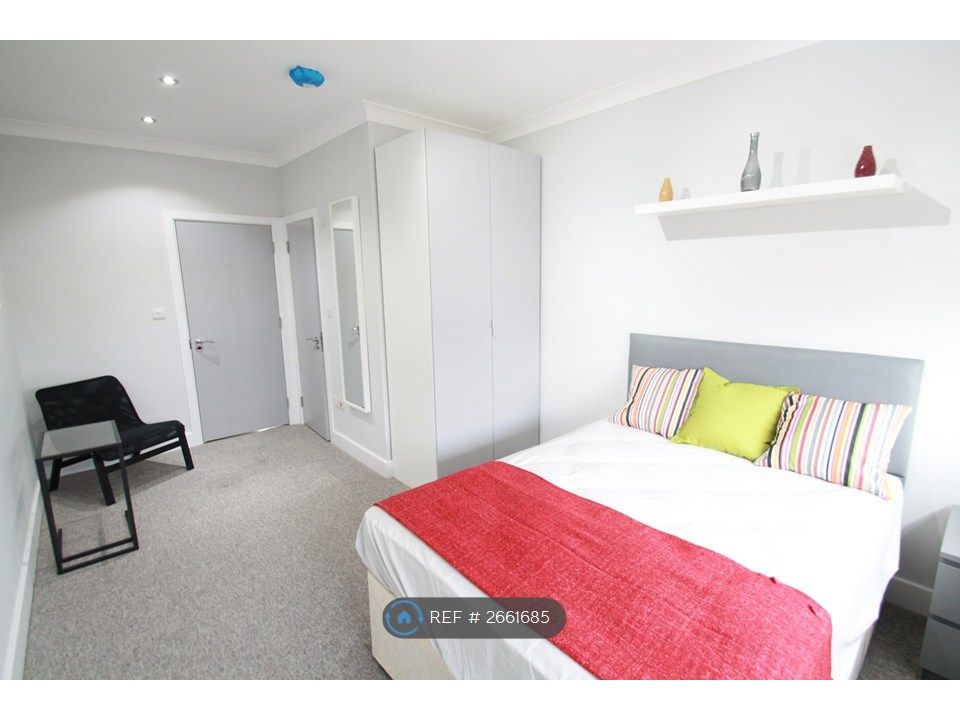 Property photo 2 of 5