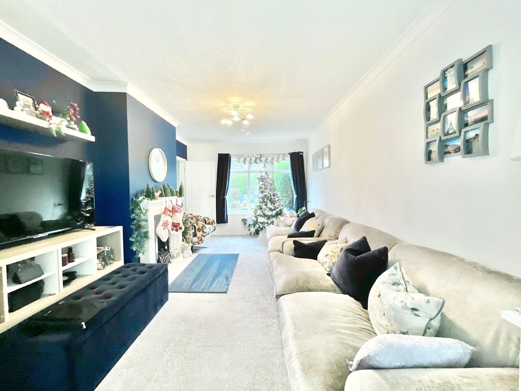 Property photo 3 of 23