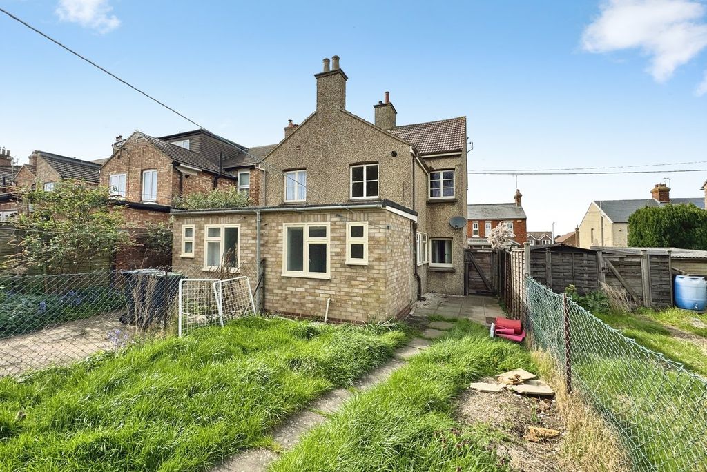 Property photo 2 of 14