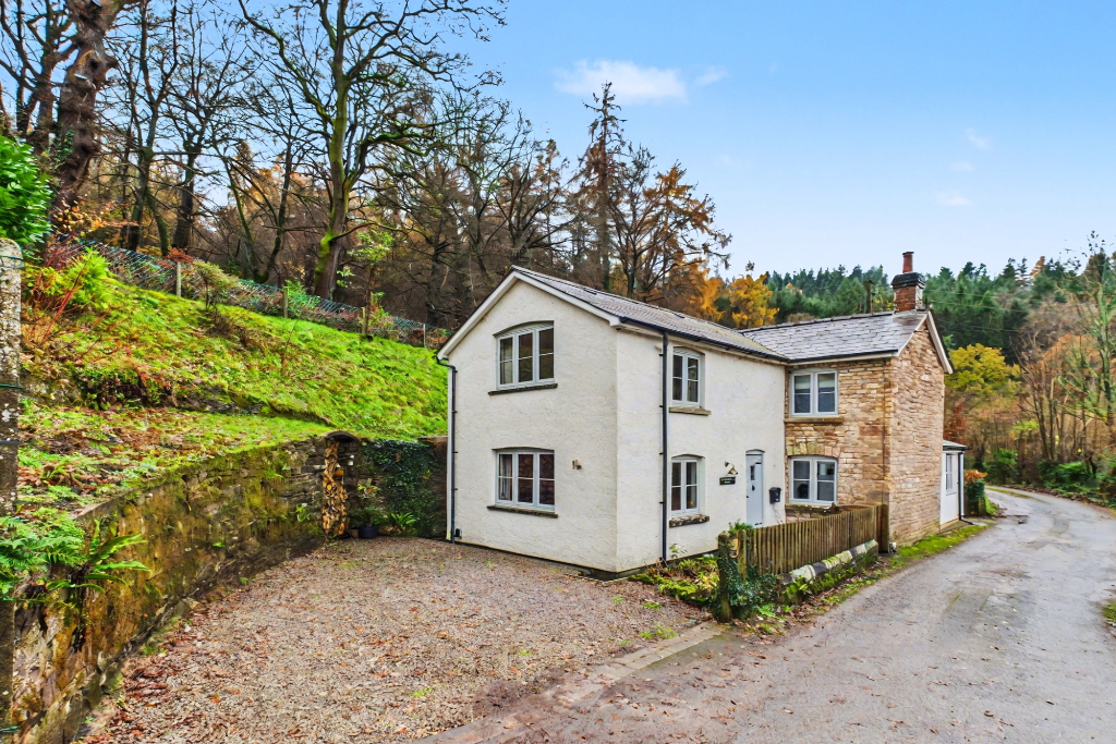 Property photo 1 of 24