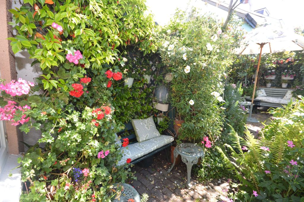 Property photo 2 of 22 Picture No. 49