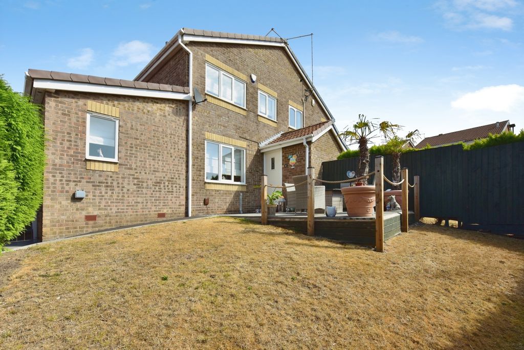 Property photo 1 of 17 Pbox-Img.Jpg