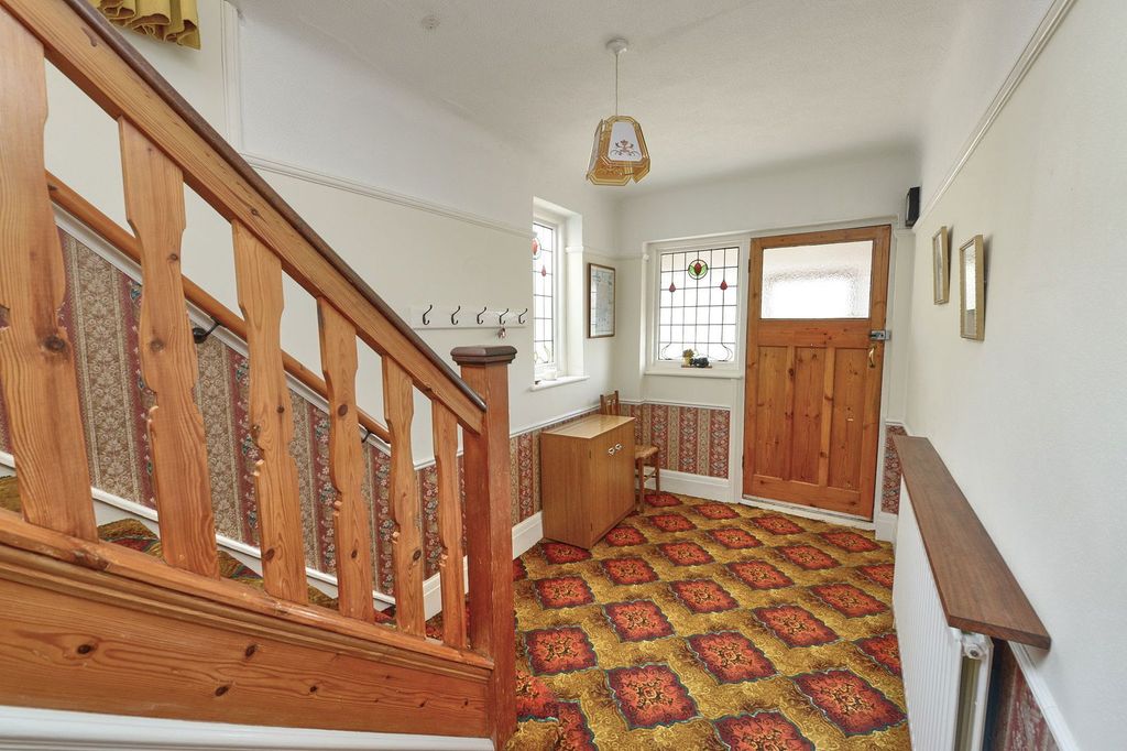 Property photo 3 of 24