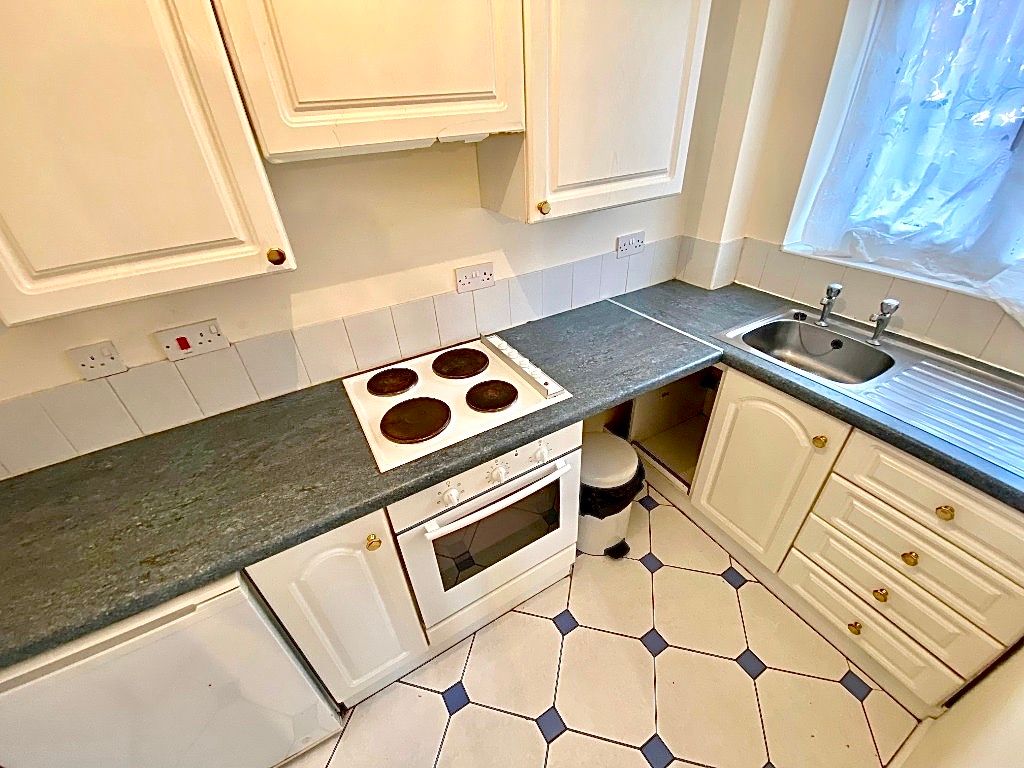 Property photo 3 of 6