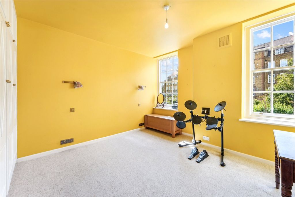 Property photo 3 of 15 Picture No. 07