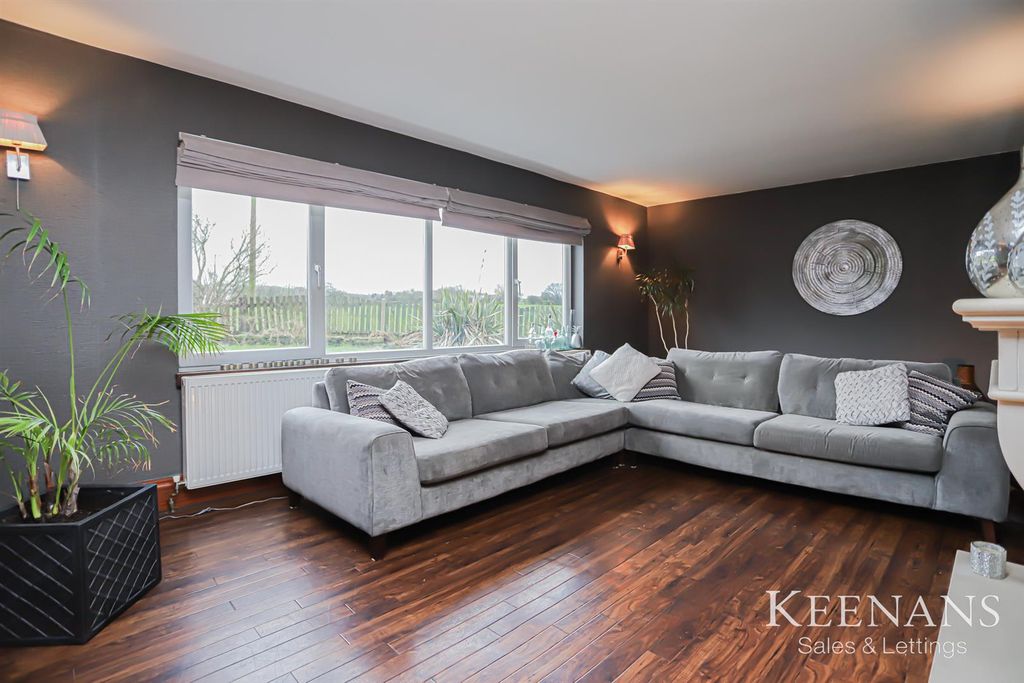 Property photo 3 of 51 3.Jpg