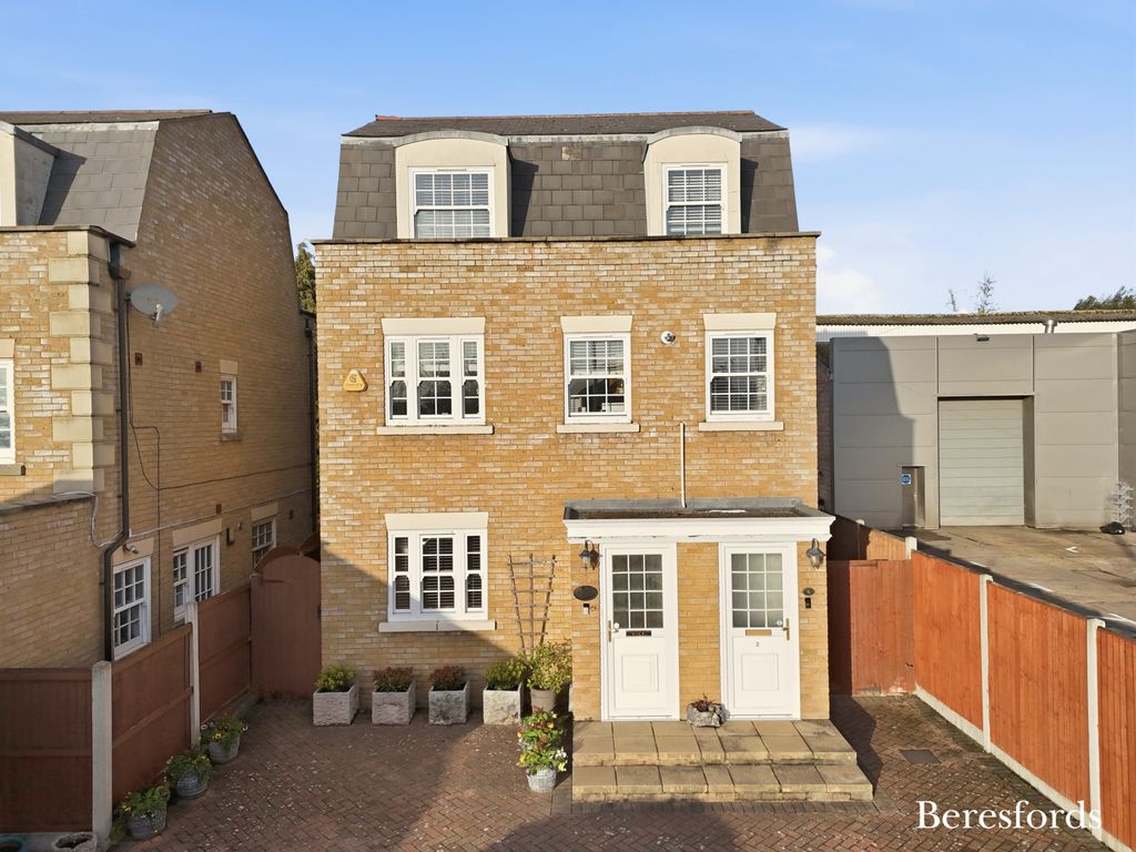 Property photo 1 of 18 Picture No. 02