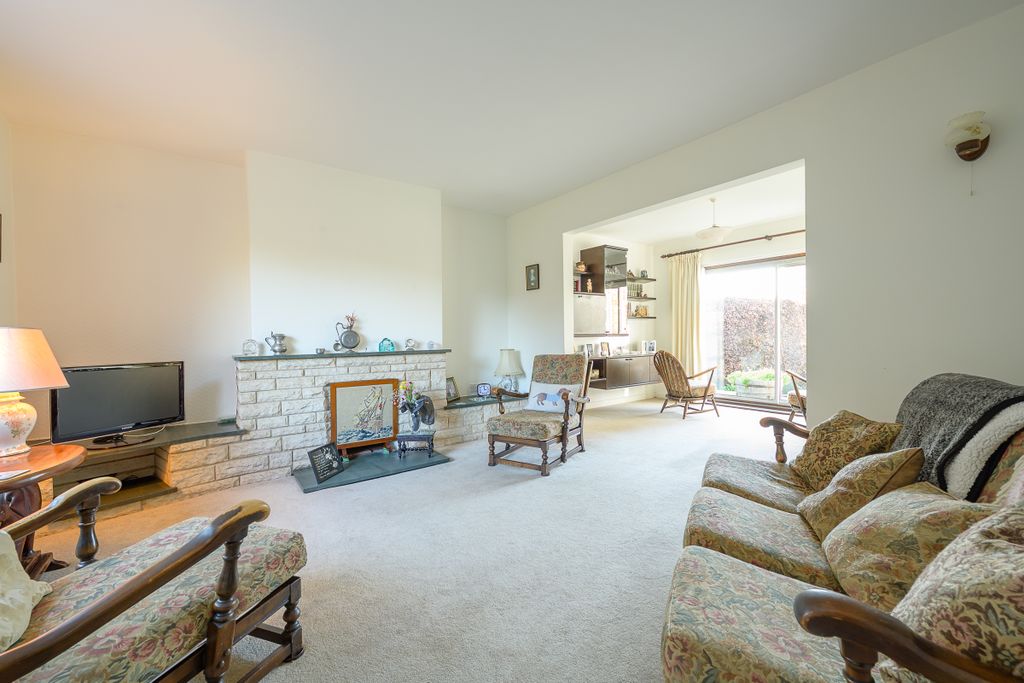 Property photo 2 of 15 Drumpellier-12