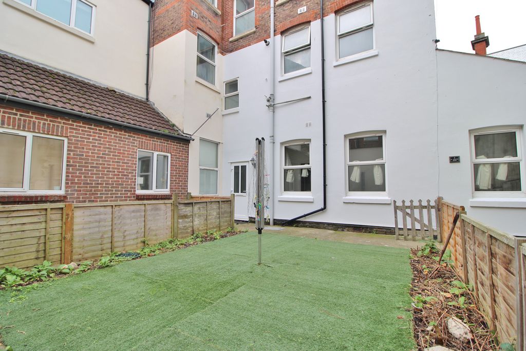 Property photo 3 of 14