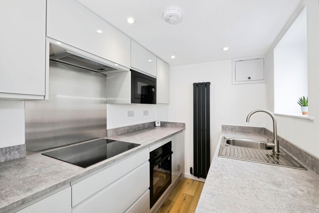 Property photo 2 of 18 Pbox-Img.Jpg