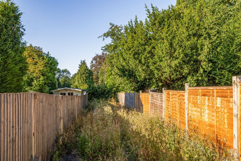 Property photo 2 of 11