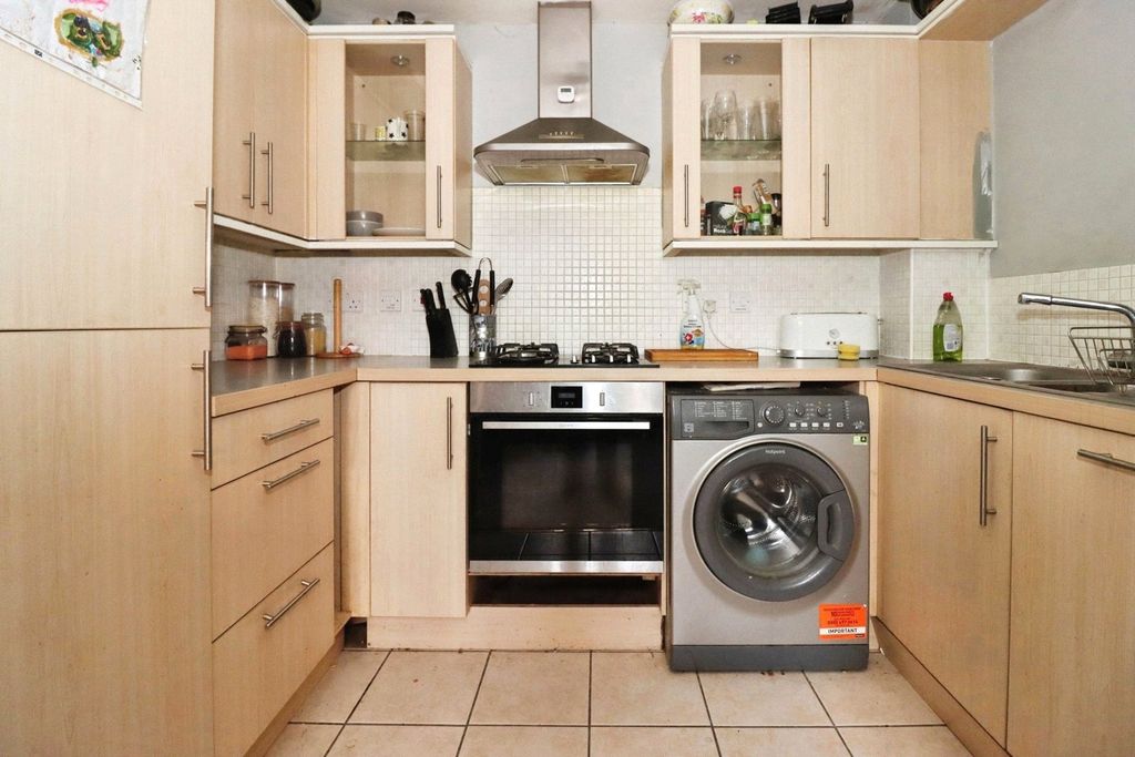 Property photo 2 of 7 Picture No. 01