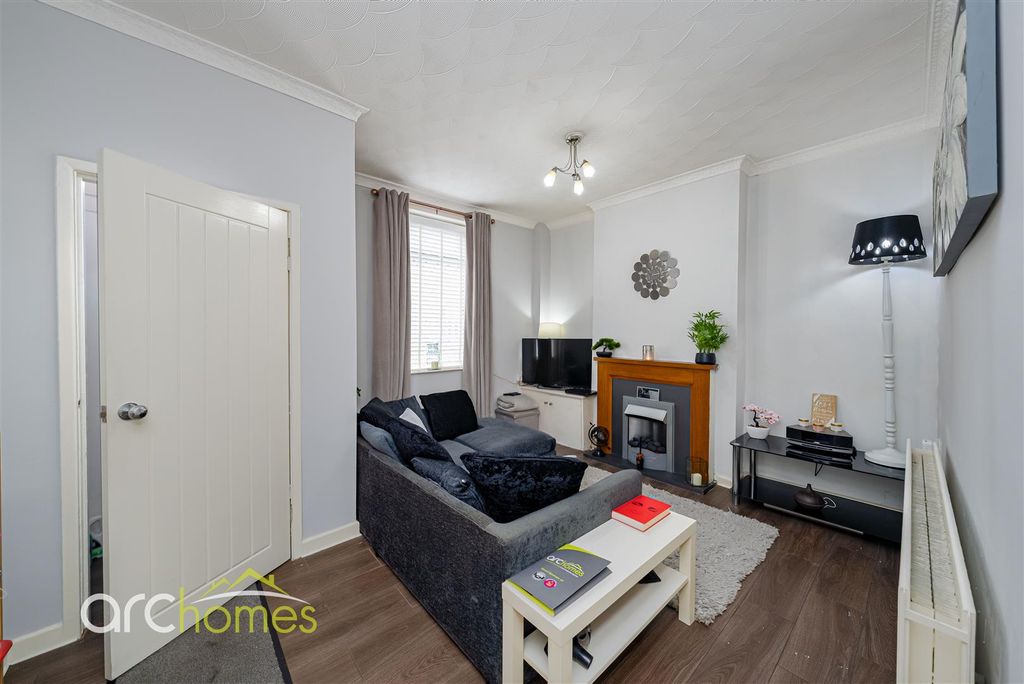 Property photo 2 of 16 Sumner-1.Jpg