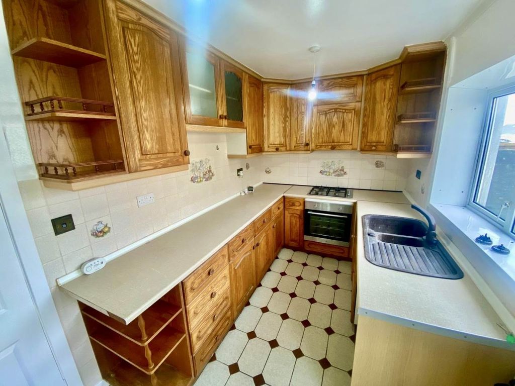 Property photo 3 of 14 59713ee2-Da7B-42Df-B8B1-B0d83B7E9E36