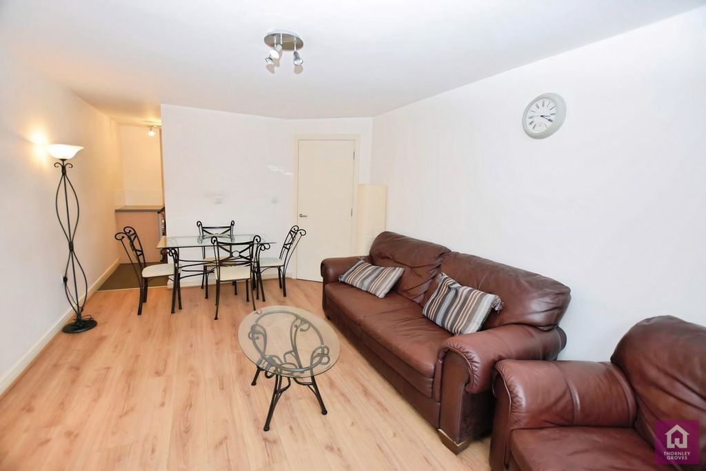 Property photo 2 of 13 Pbox-Img.Jpg
