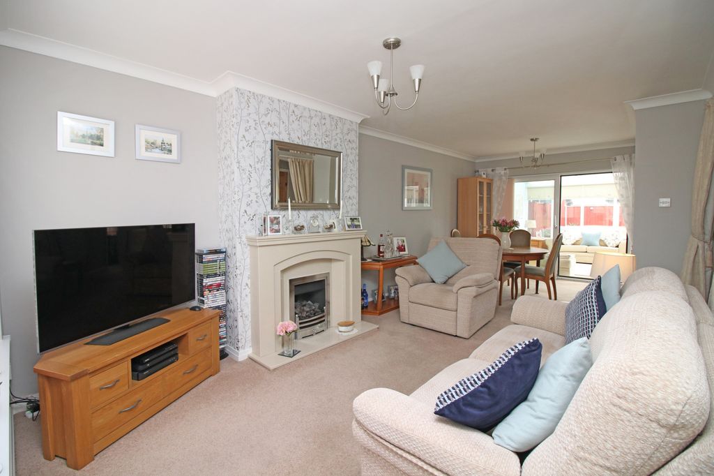 Property photo 3 of 22