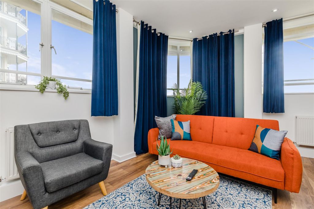 Property photo 3 of 37 Embassy Court, Flat 3-60.Jpg