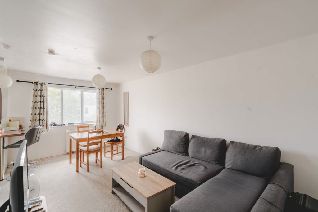 Property photo 3 of 14 Photo 3