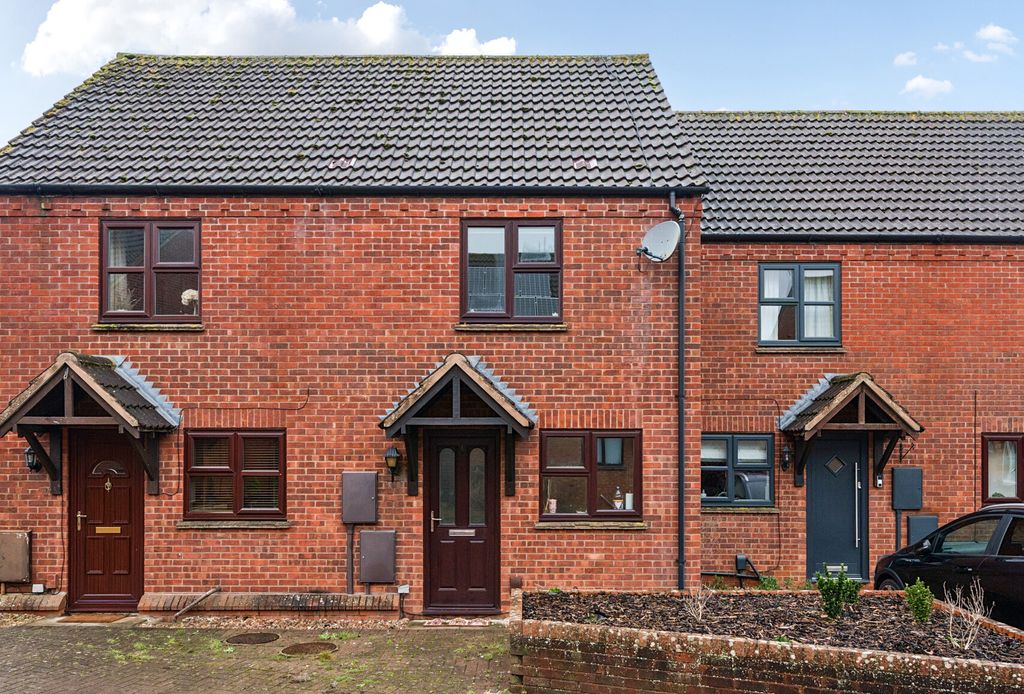 Property photo 1 of 9 1396760-2-696649E...