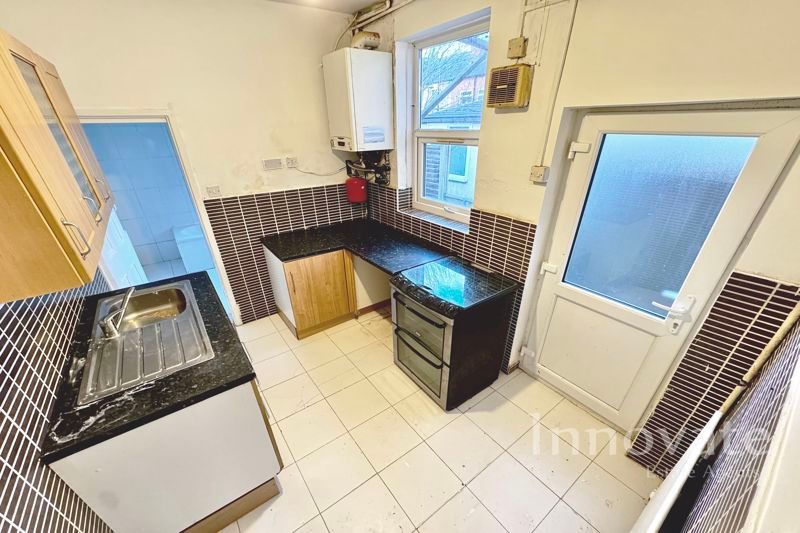 Property photo 3 of 9 Photo 10