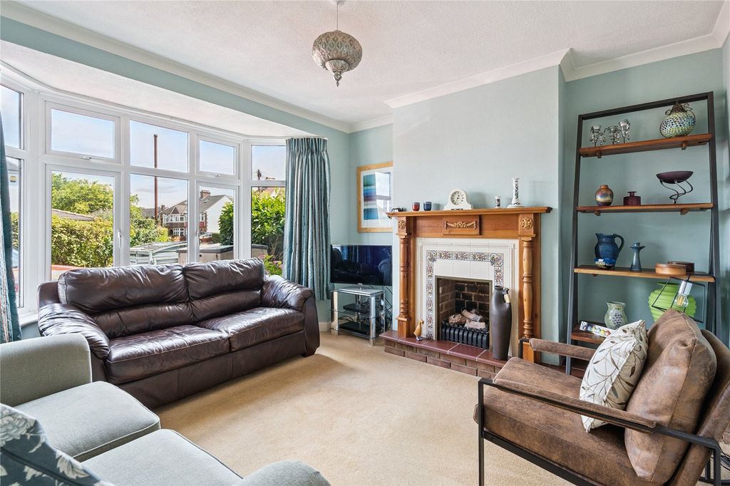 Property photo 2 of 18 Picture No. 04