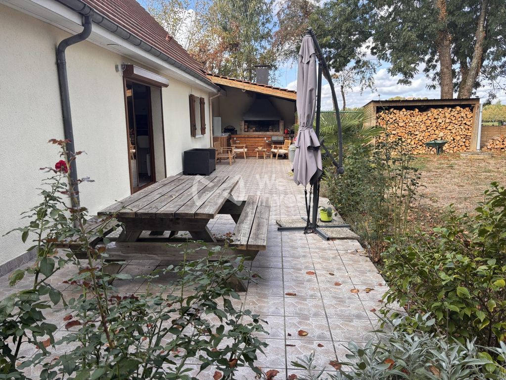 Property photo 2 of 16