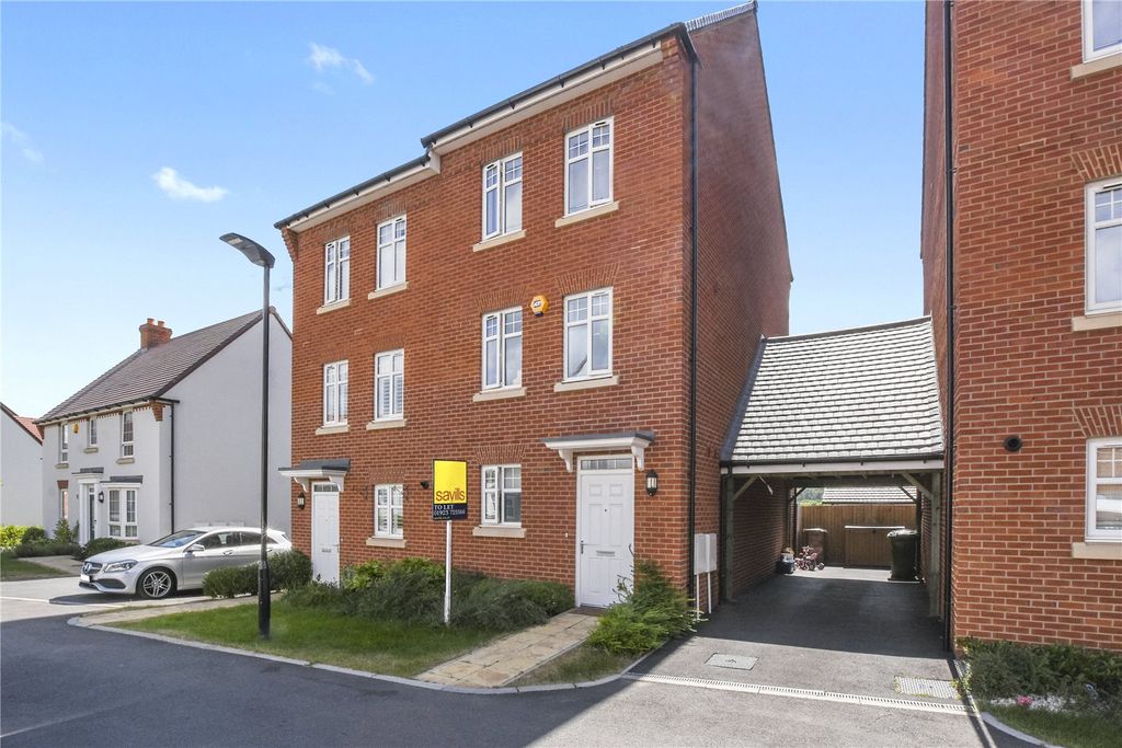 Property photo 1 of 10 External