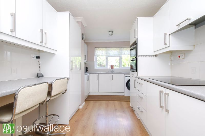 Property photo 3 of 13 Kitchen